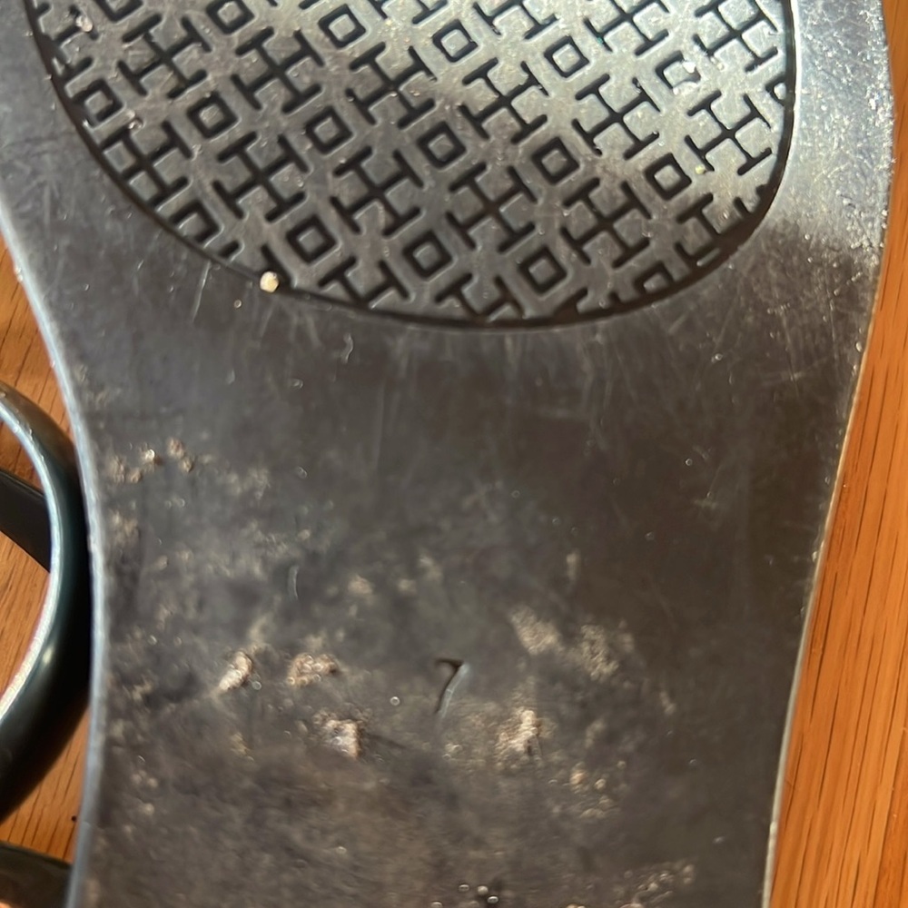 Tory Burch used flip flop rubber size 7 - Picture 4 of 4